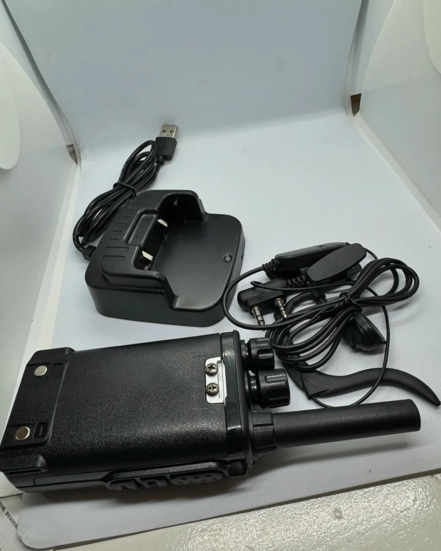 Baofeng Walkie Talkie 5W Radio Pair thumbnail 4