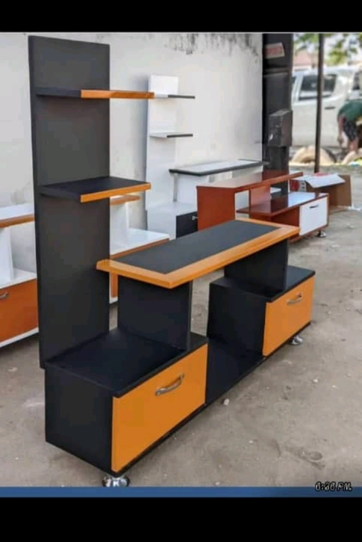 Modern Black and Orange Wooden TV Stand/Showcase