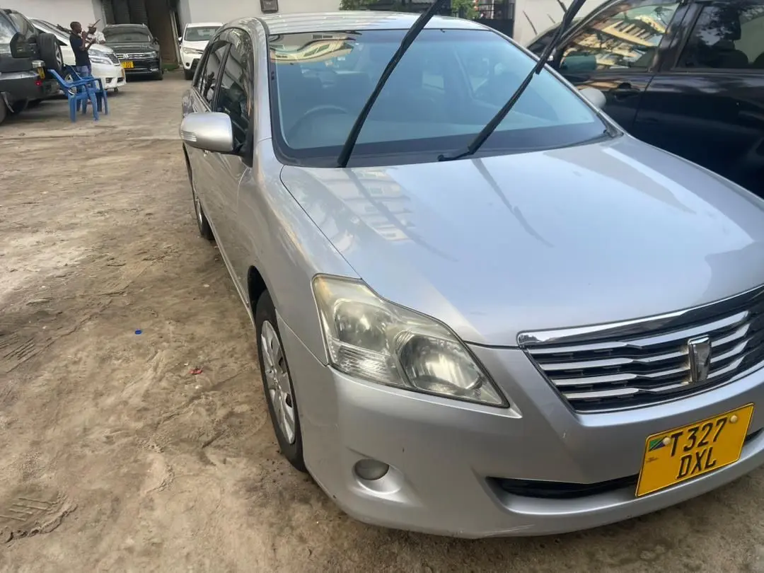 Toyota Premio New Model thumbnail 3