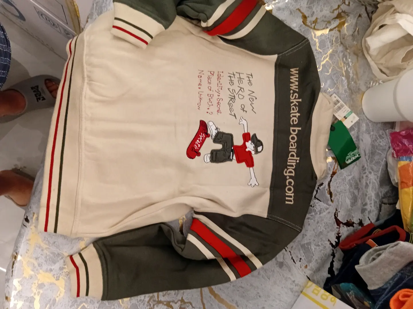 Kids' Zip-Up Hoodie - Korean Quality thumbnail 2