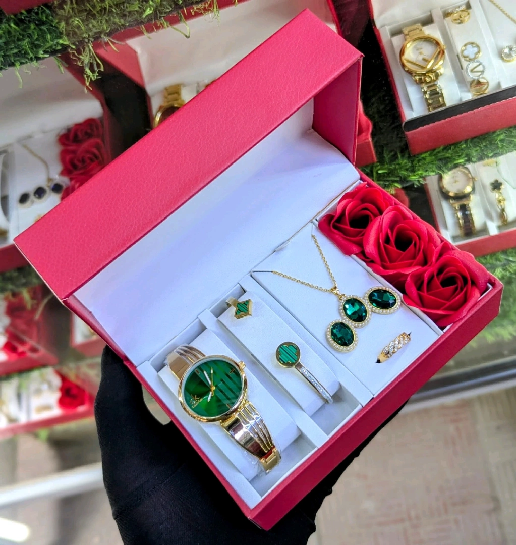 Women's Gold-Toned Jewelry & Watch Gift Set (Green Stones)