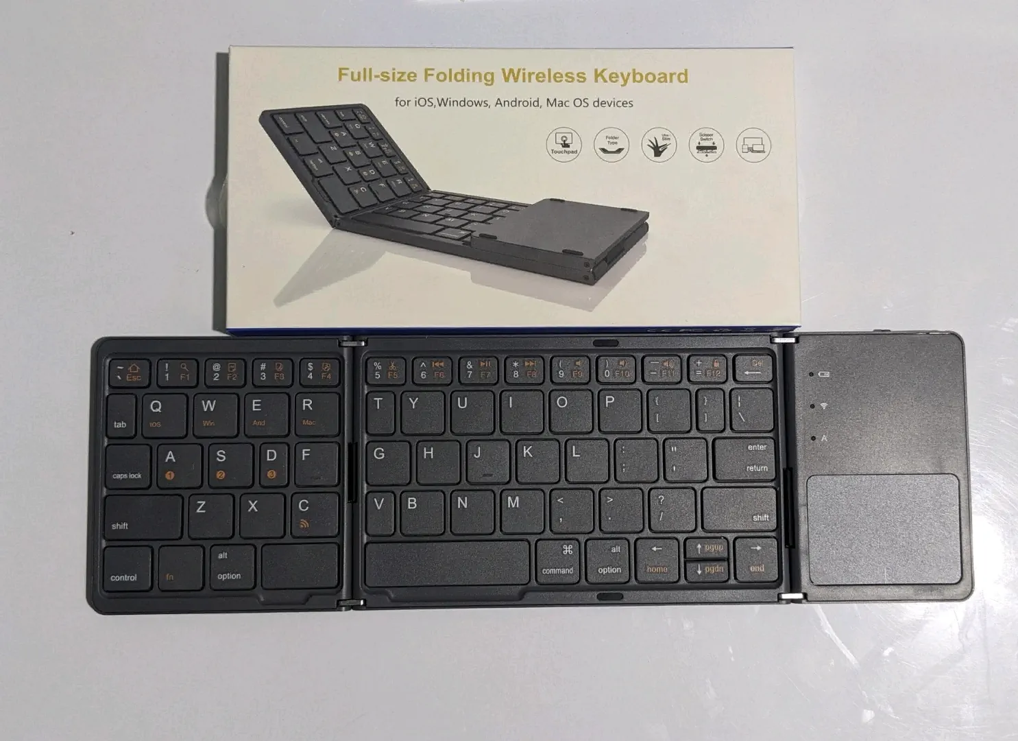 B033 Foldable Bluetooth Keyboard with Touchpad thumbnail 2