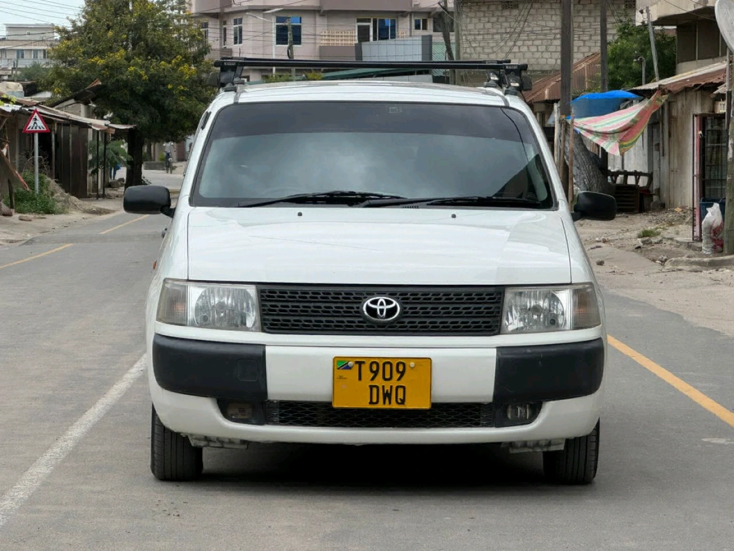 Toyota Probox Van 2005, Full AC