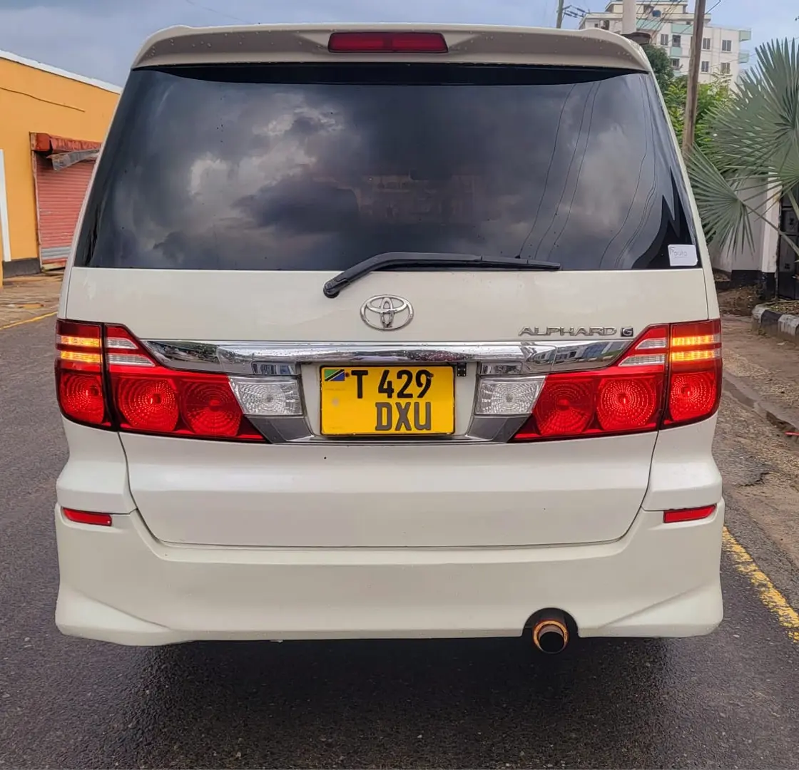 Toyota Alphard G DXU thumbnail 4