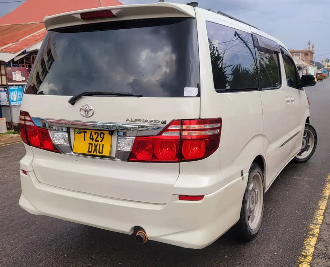 Toyota Alphard G DXU thumbnail 8