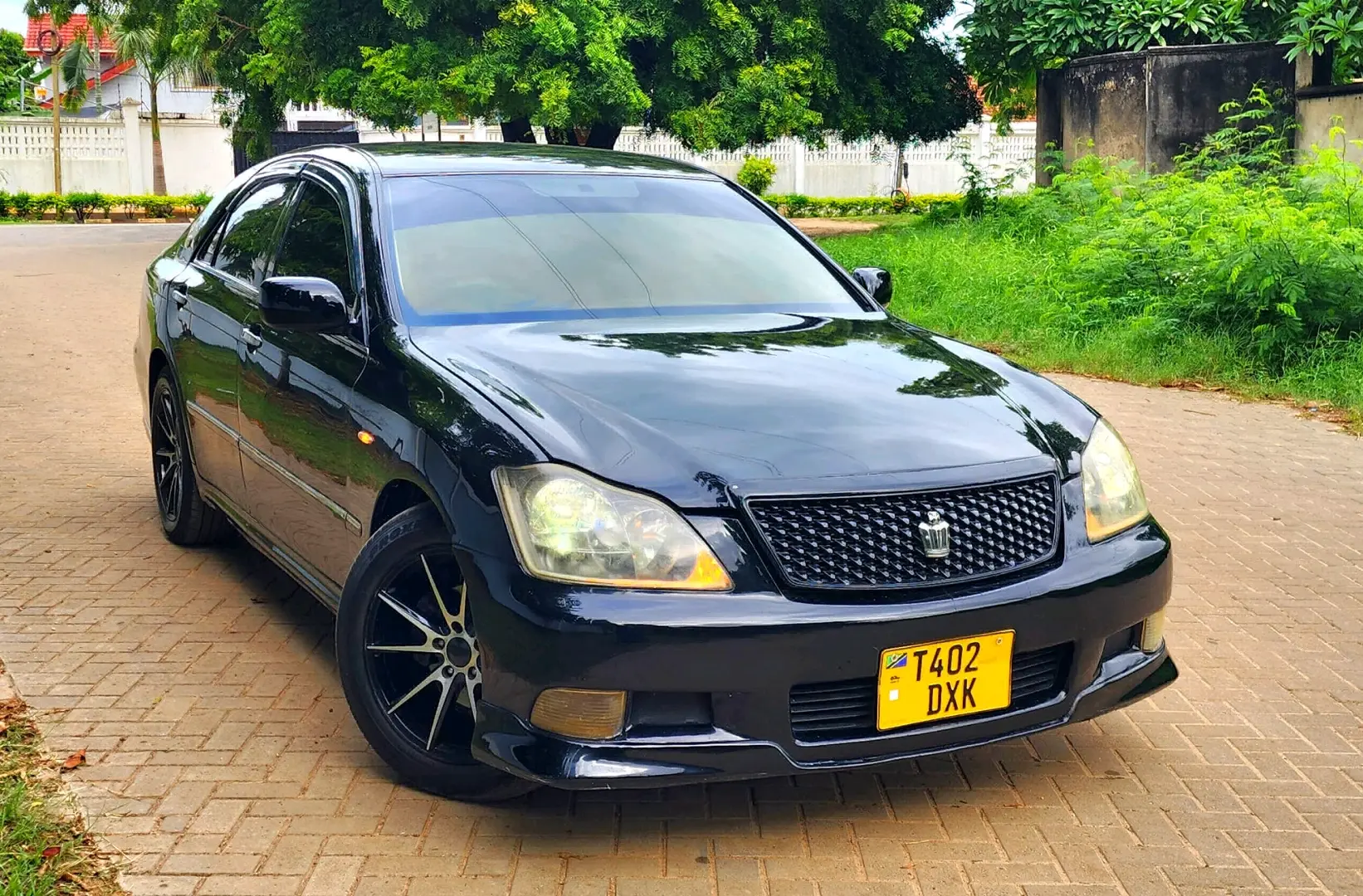 Toyota Crown Athlete