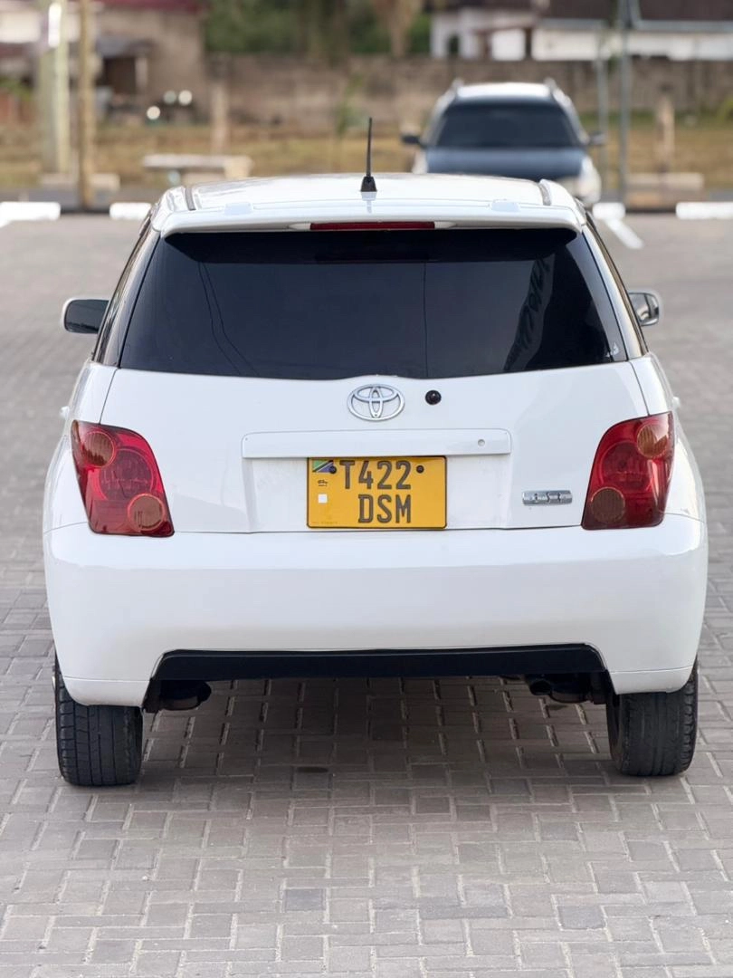 Toyota Ist DSM Full AC Music 1290cc thumbnail 7