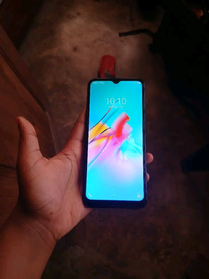 Infinix Hot 10 Lite Smartphone thumbnail 2