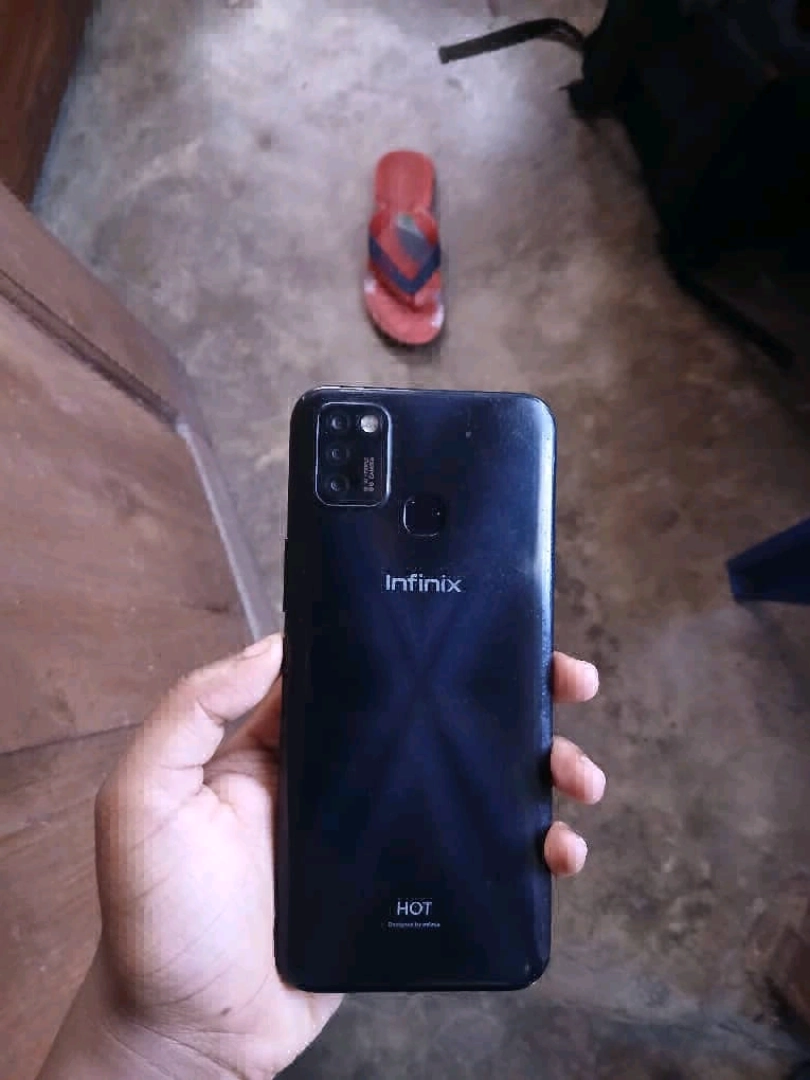 Infinix Hot 10 Lite Smartphone thumbnail 3