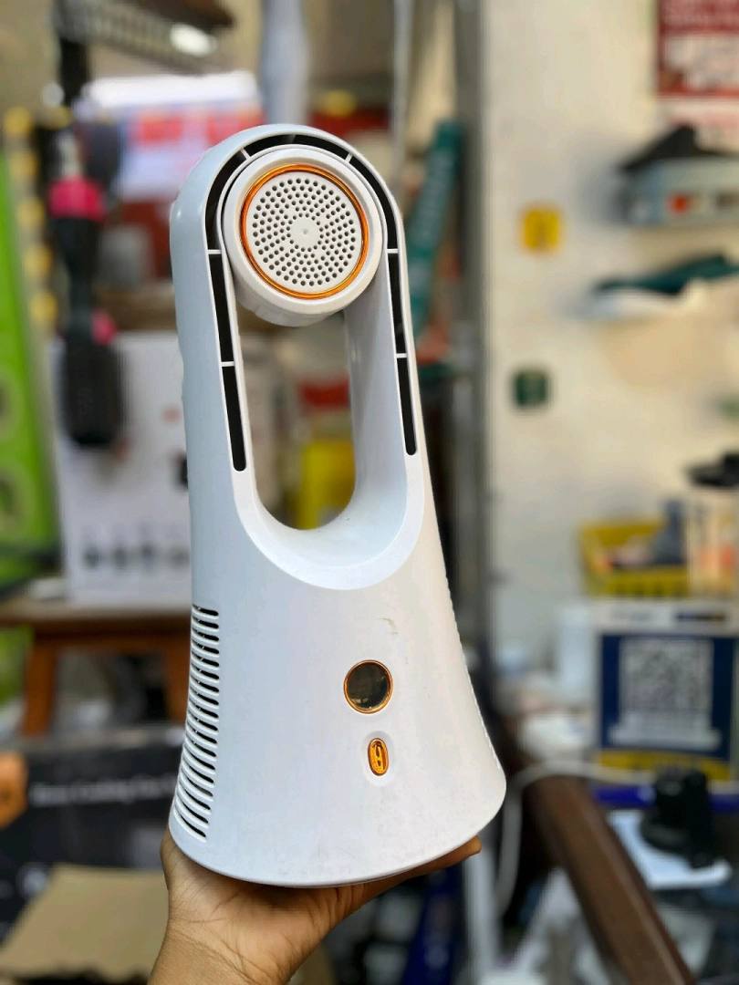 Mini Bladeless Tower Fan with Aromatherapy