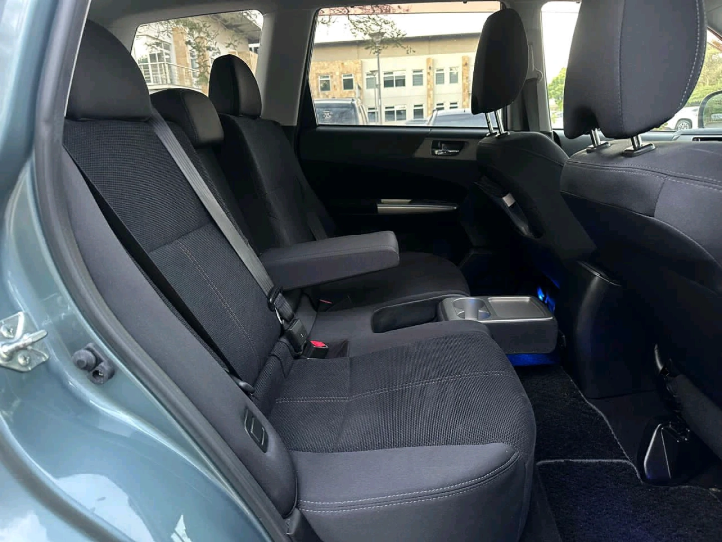 Subaru Forester SUV 2010 Open Roof for Sale thumbnail 3