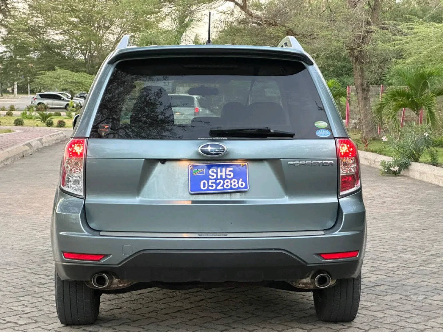 Subaru Forester SUV 2010 Open Roof for Sale thumbnail 8