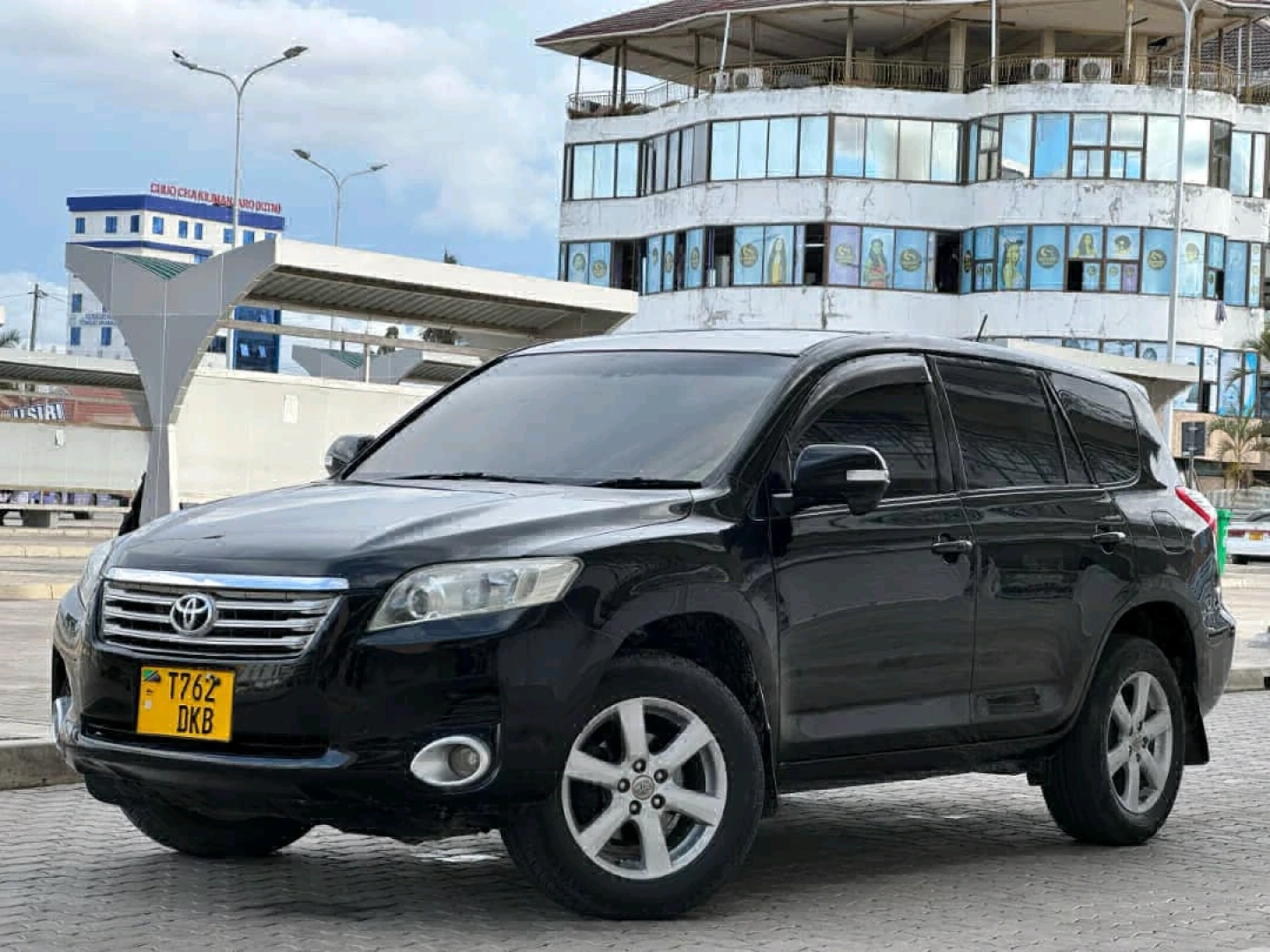Black 2008 Toyota Vanguard SUV DKB thumbnail 5