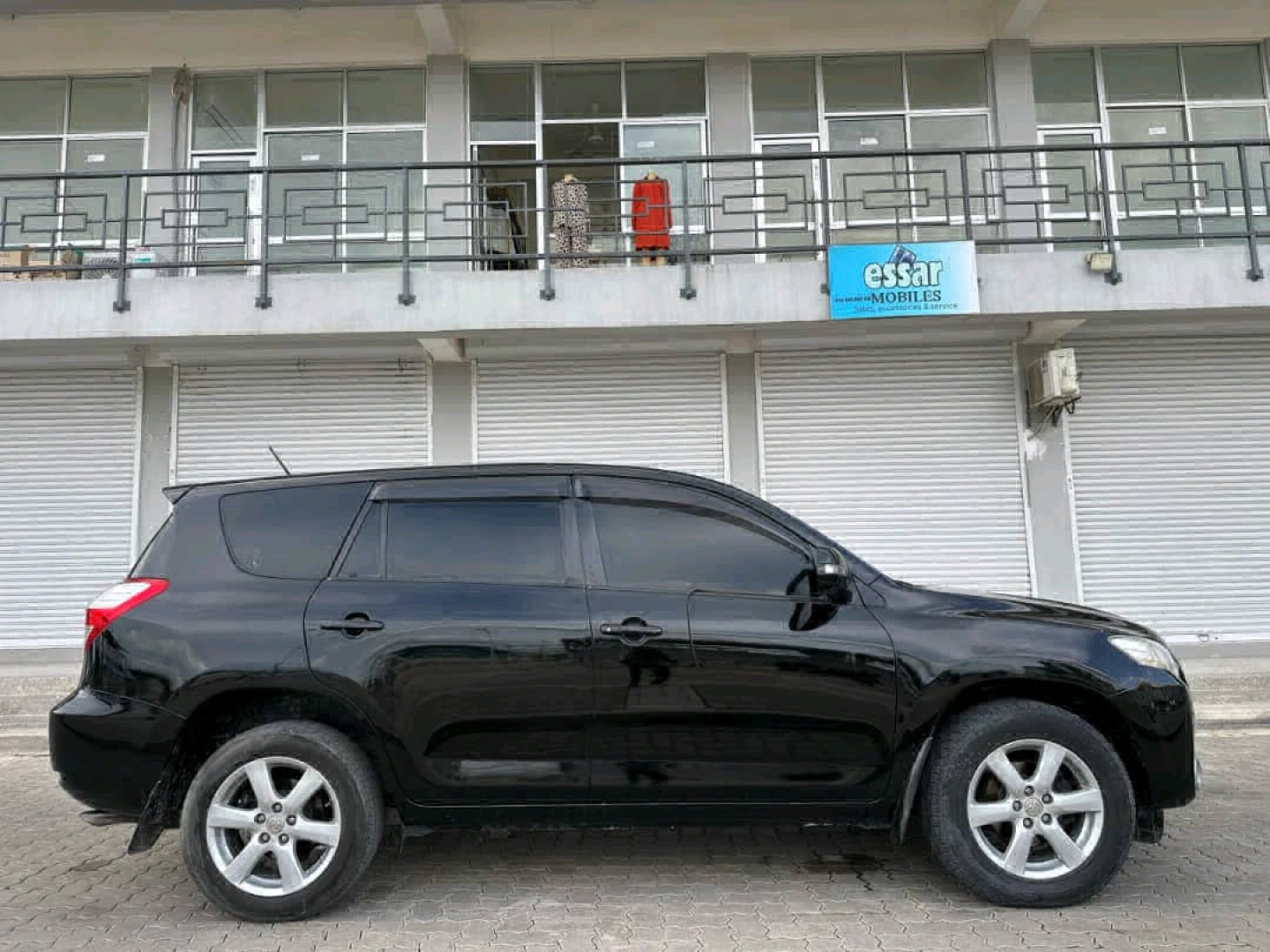 Black 2008 Toyota Vanguard SUV DKB thumbnail 6