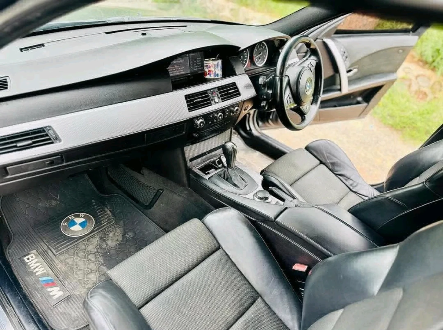 BMW 5 Series Sedan thumbnail 8