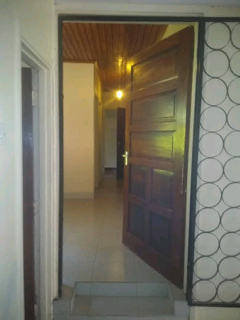 Spacious Hilltop House for Rent in Themi Hills, Arusha thumbnail 4