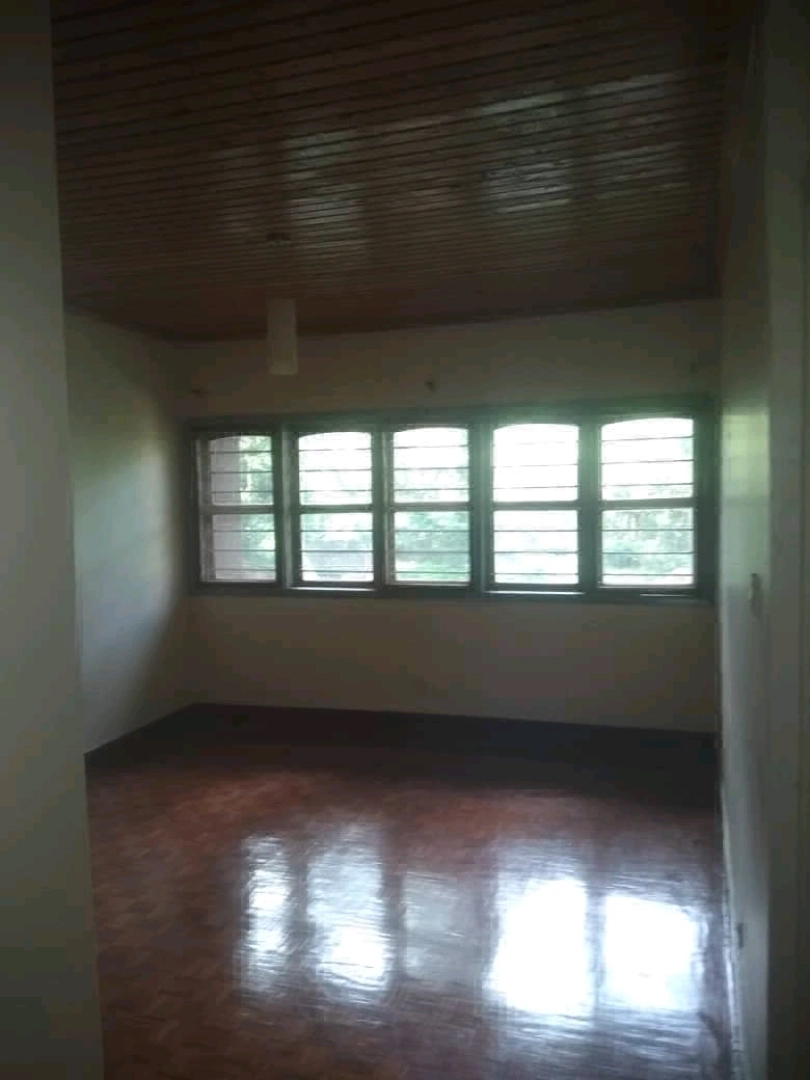 Spacious Hilltop House for Rent in Themi Hills, Arusha thumbnail 5