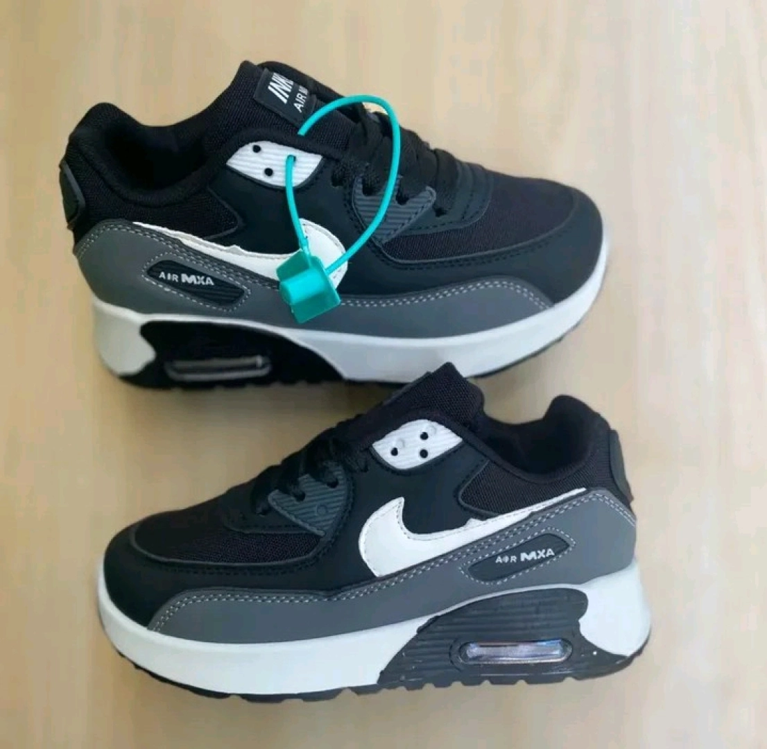 New Nike Air Max Sneakers for Children (Sizes 25-36) thumbnail 5