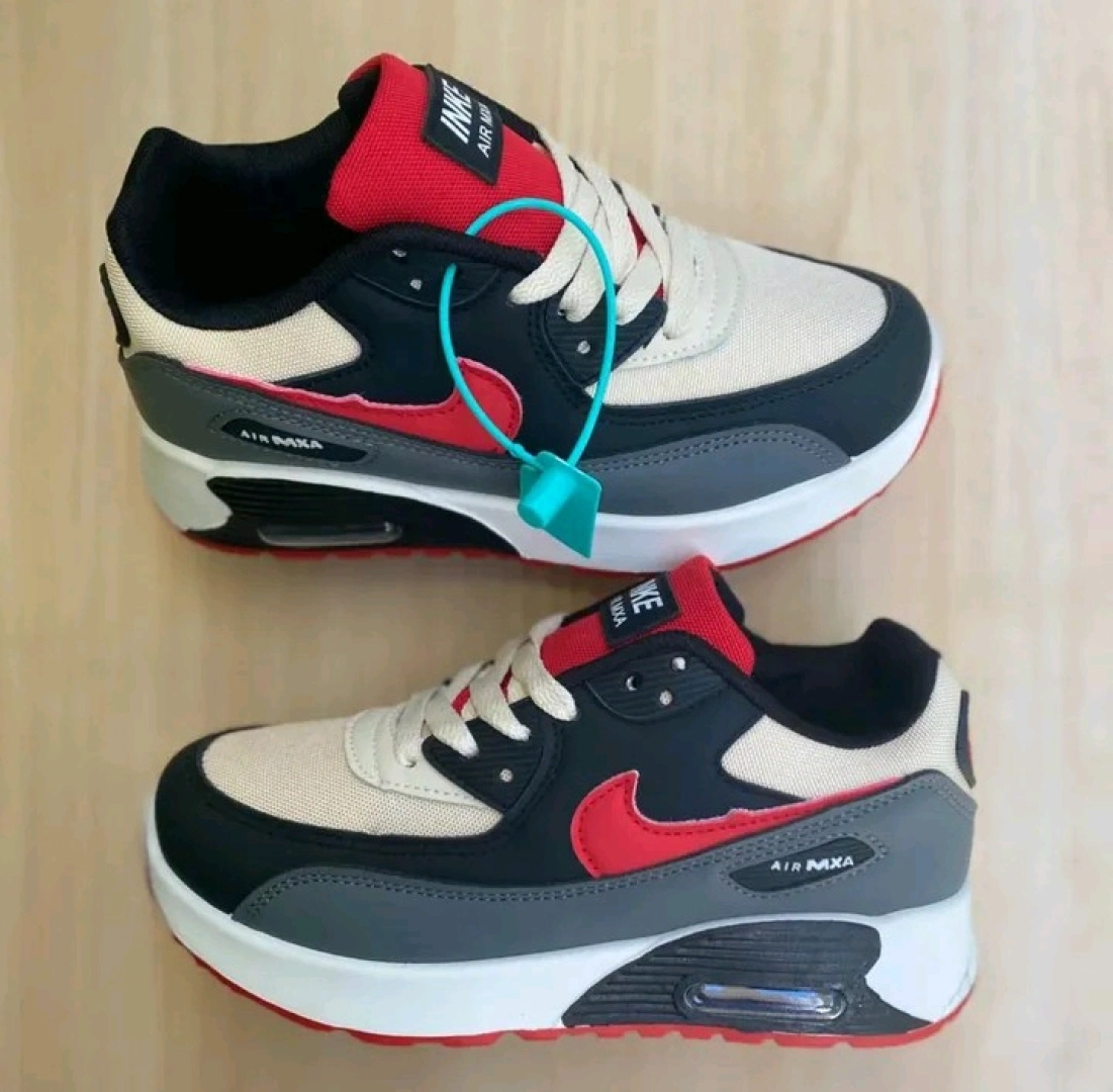 New Nike Air Max Sneakers for Children (Sizes 25-36) thumbnail 8