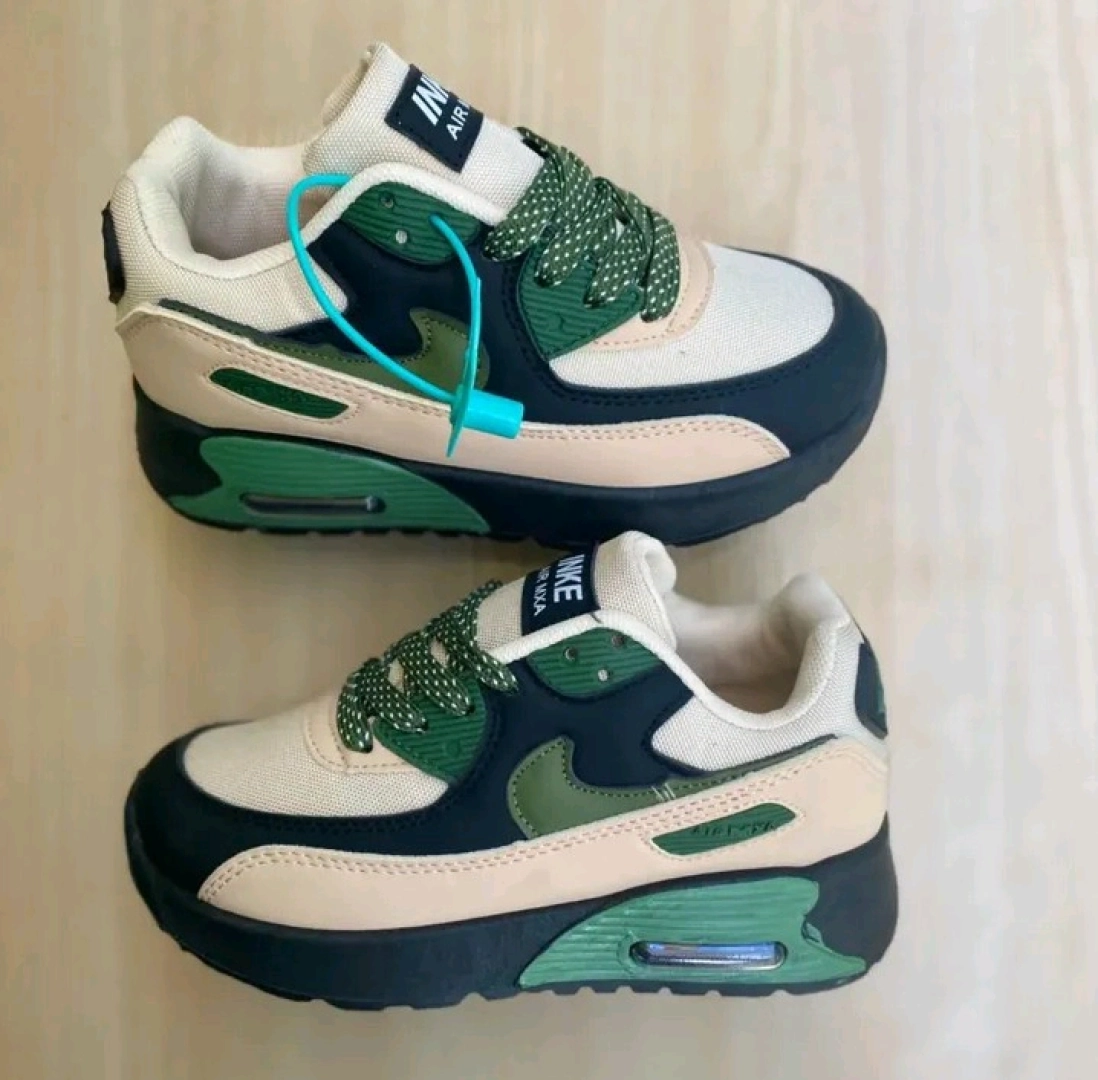 New Nike Air Max Sneakers for Children (Sizes 25-36) thumbnail 9