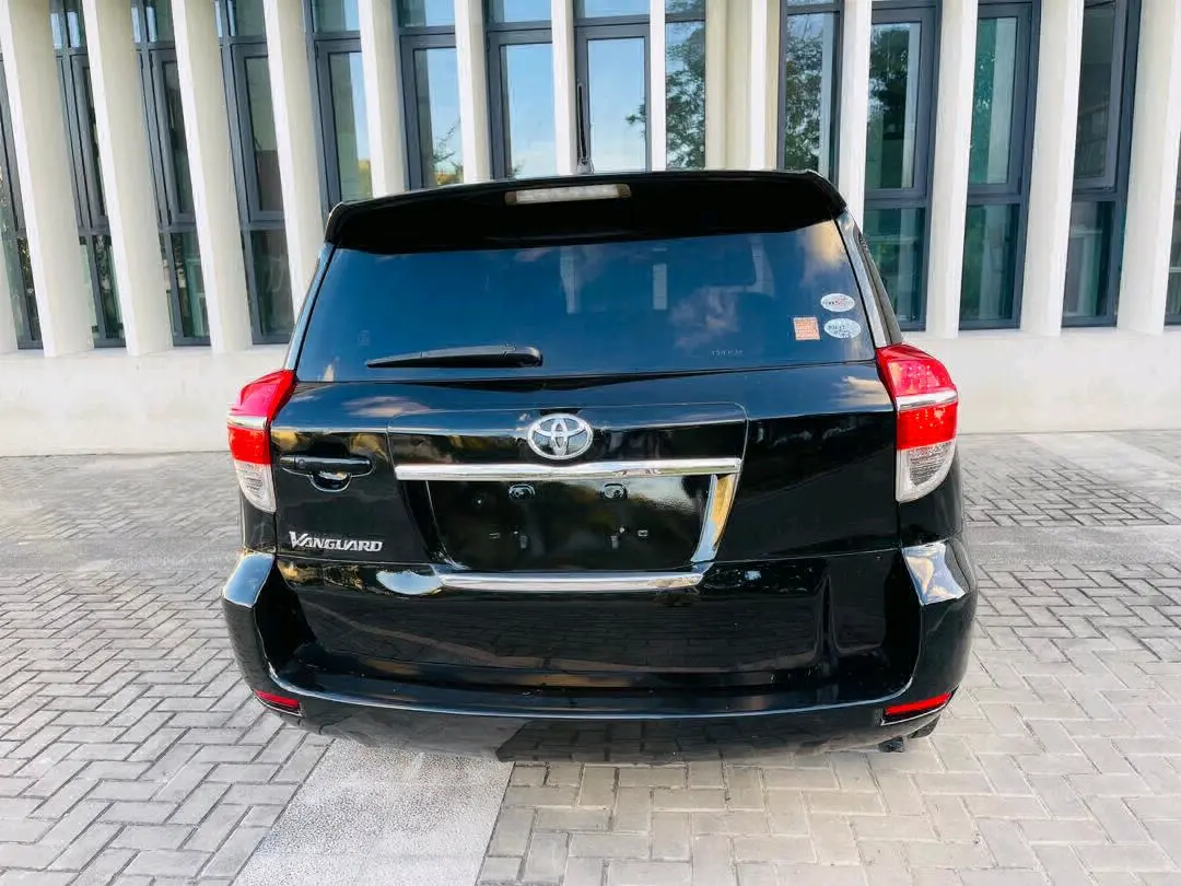 Toyota Vanguard 2012 Black Automatic thumbnail 2