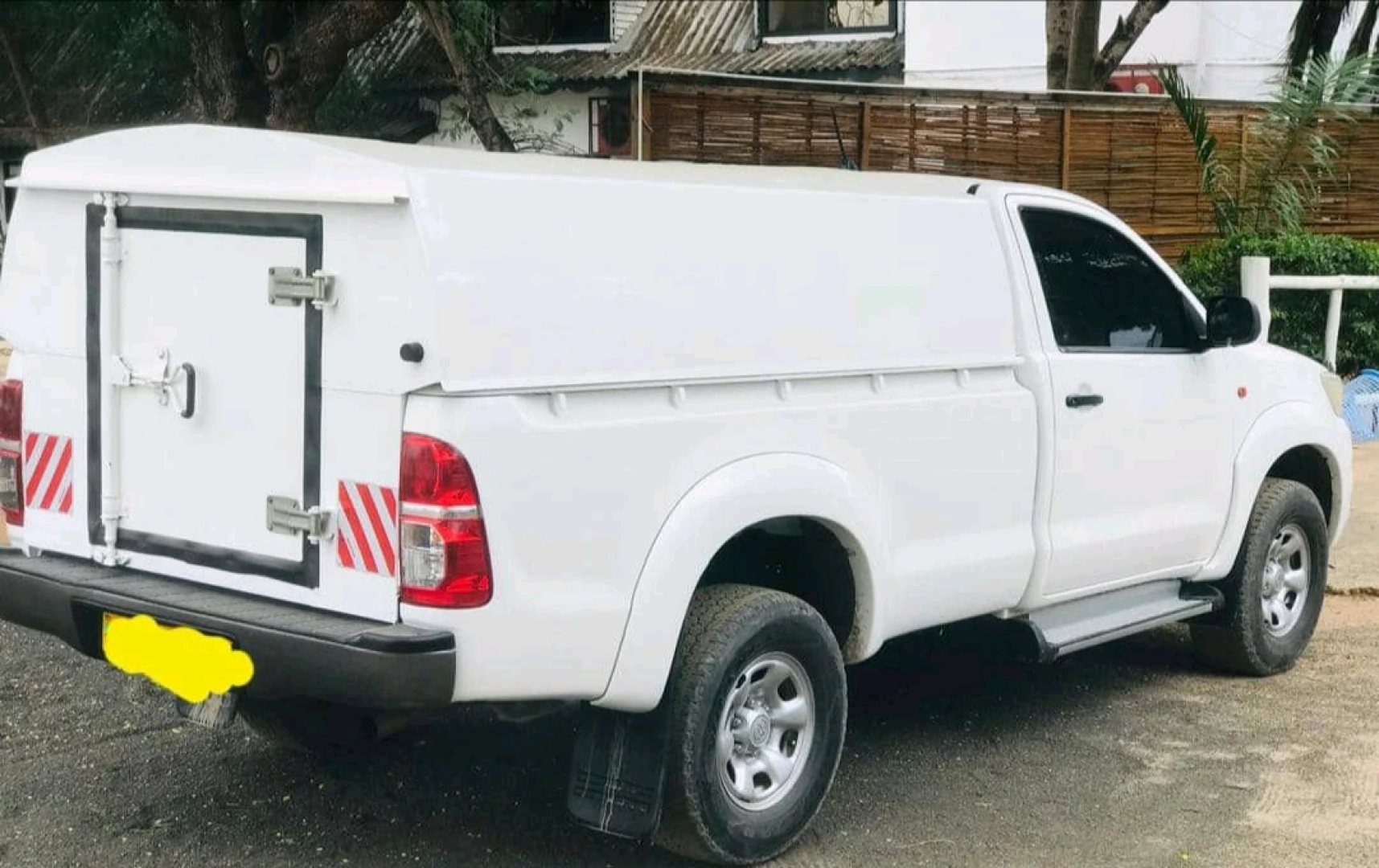 Toyota Hilux 2014 Diesel Pickup Truck