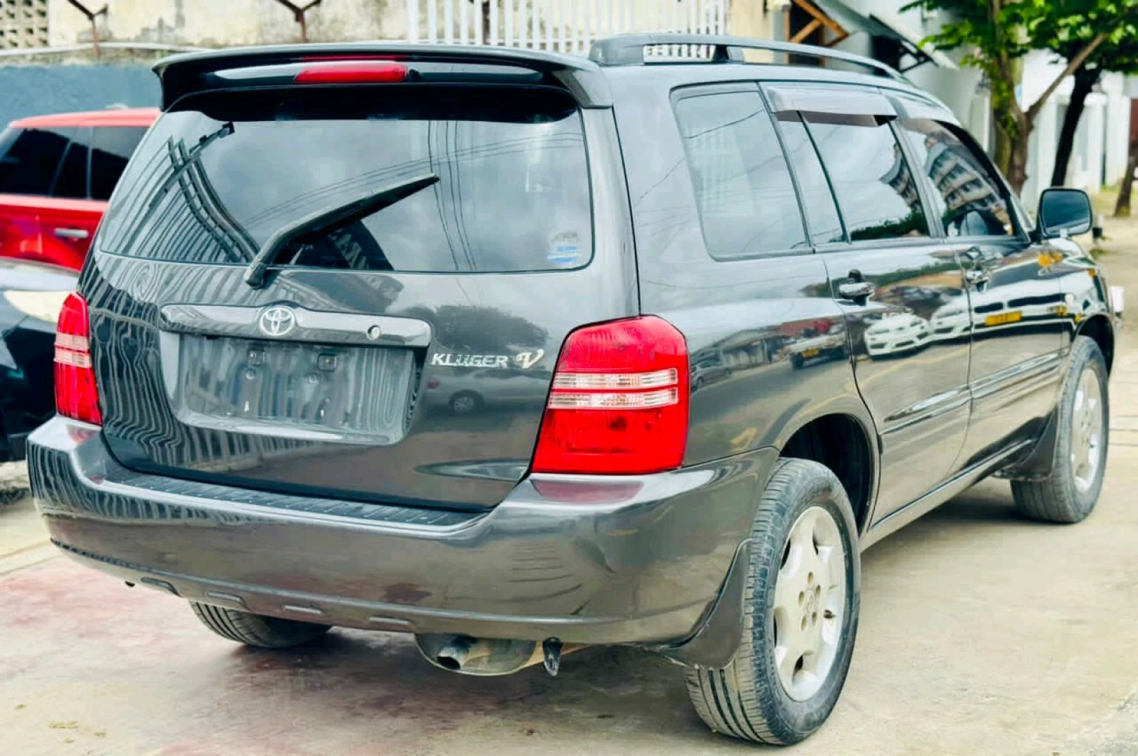 Toyota Kluger SUV 2003 (2360 CC) thumbnail 6