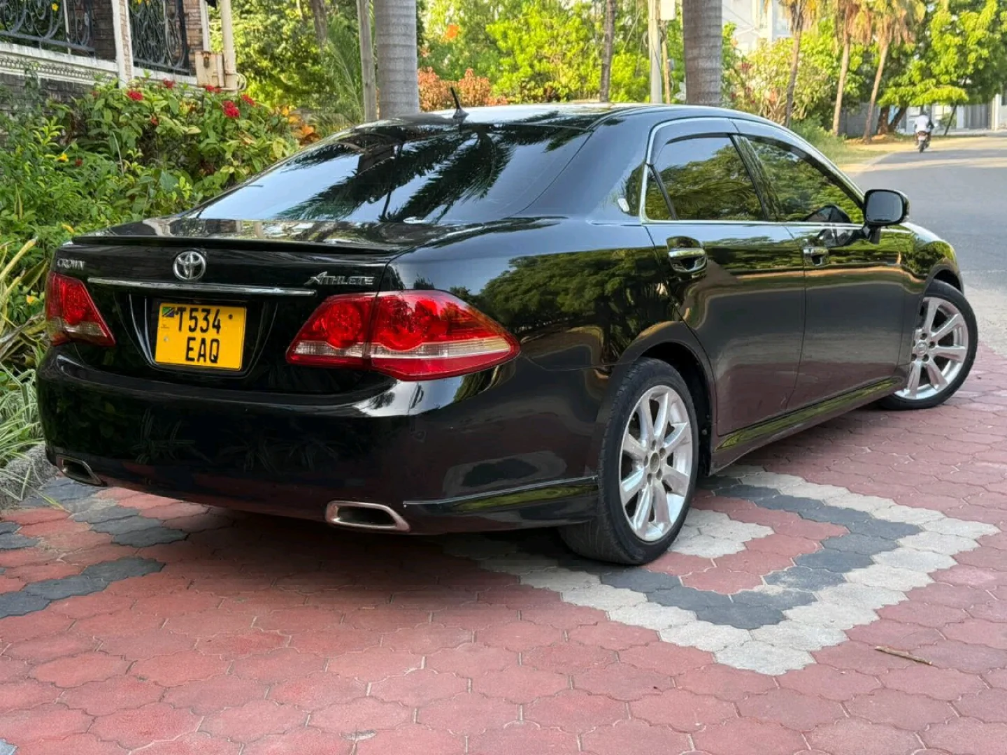 Toyota Crown Athlete 2009/10 Model thumbnail 5