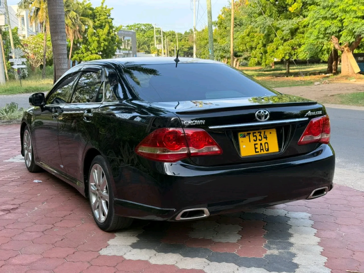 Toyota Crown Athlete 2009/10 Model thumbnail 6