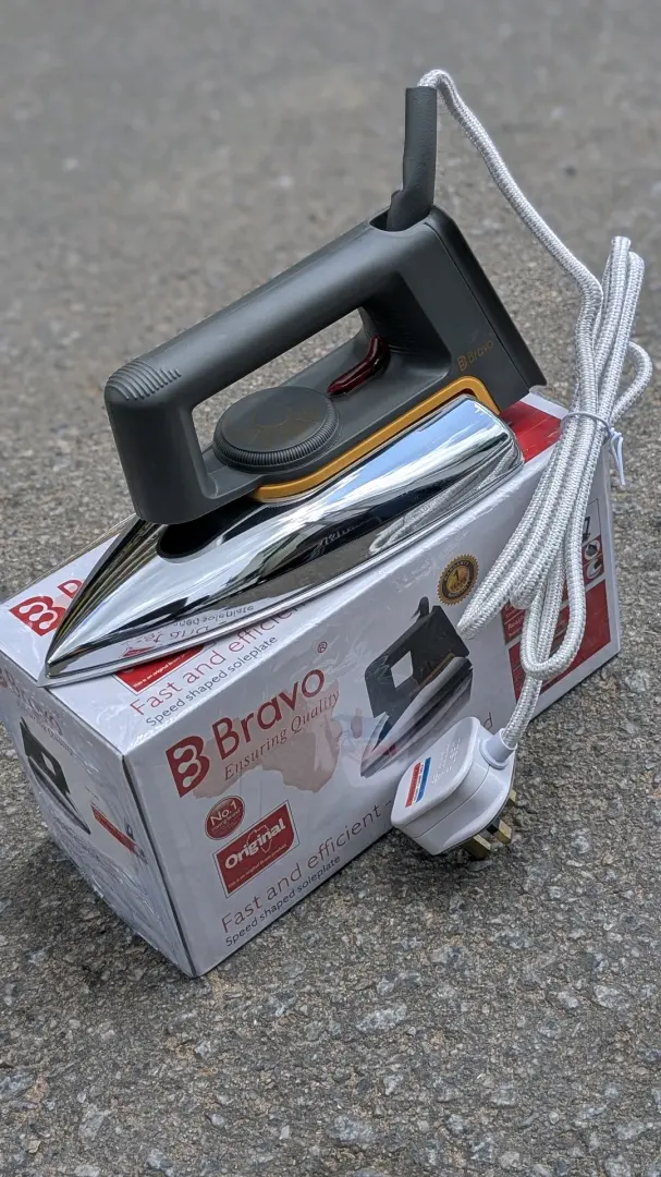 Bravo Dry Iron - Pasi ya Umeme