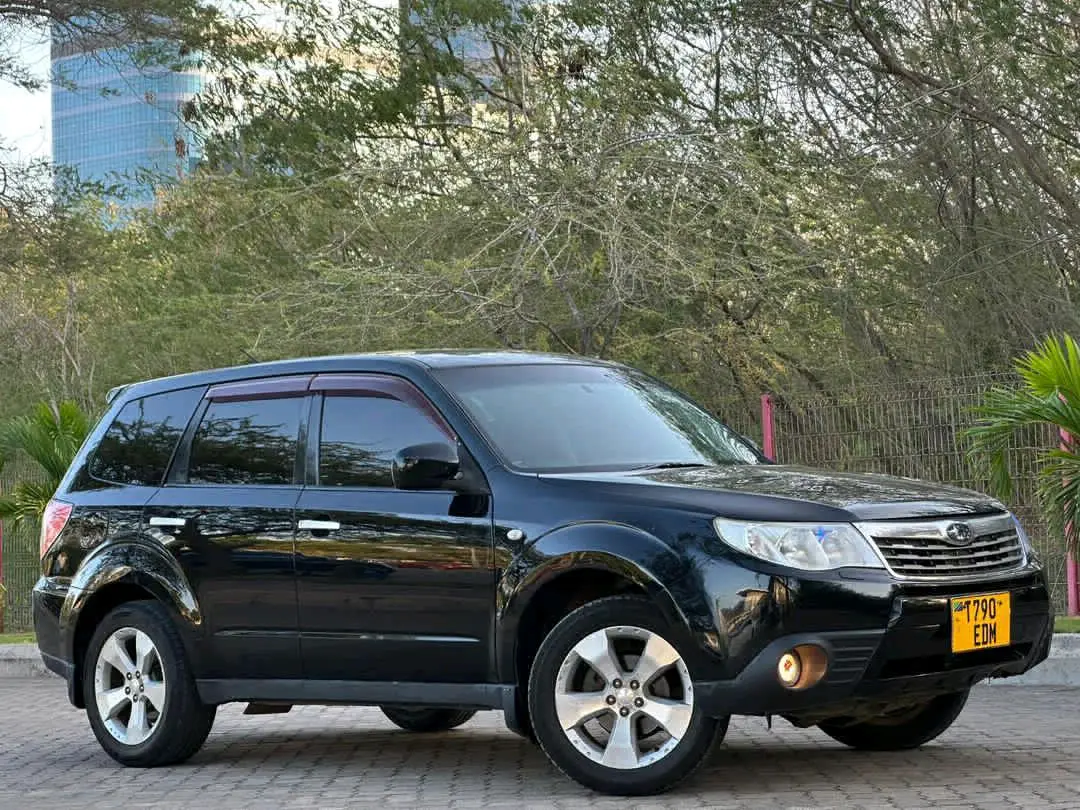 Subaru Forester 2009 Nyeusi thumbnail 3