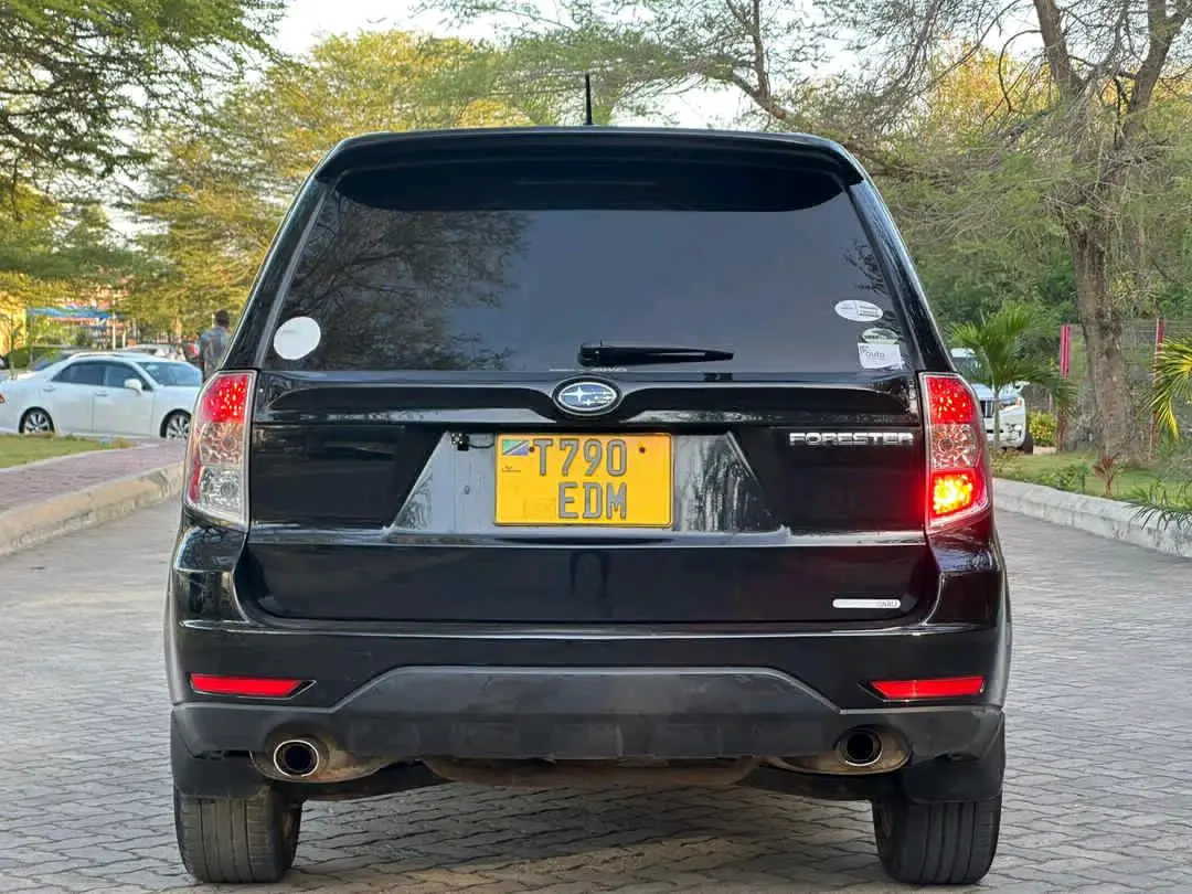Subaru Forester 2009 Nyeusi thumbnail 5
