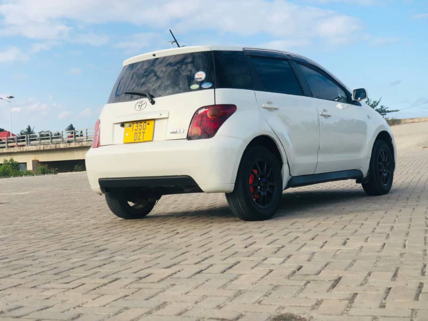 Toyota IST Hatchback DZT Reg 1490cc Low Mileage