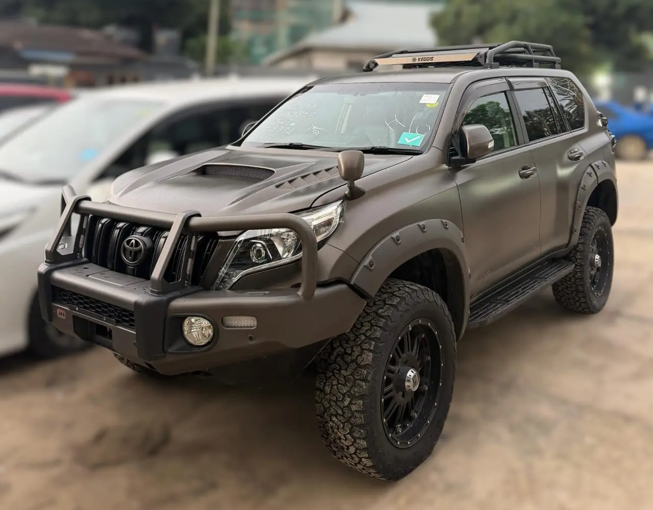 Toyota Land Cruiser Prado TRJ150 (2014) thumbnail 2