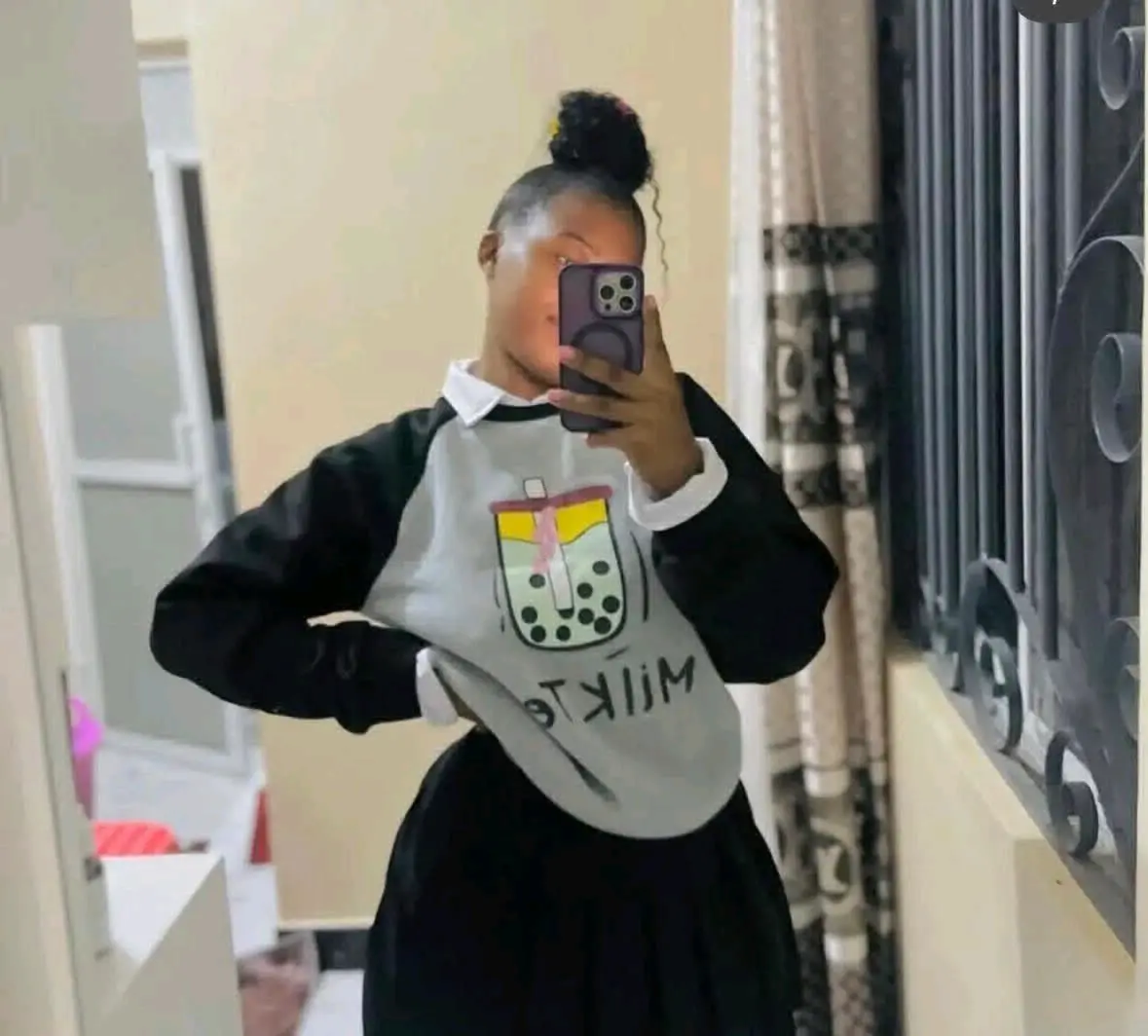 Seti ya Vipande Viwili (Sweatshirt na Sketi) ya Maziwa Chai thumbnail 6