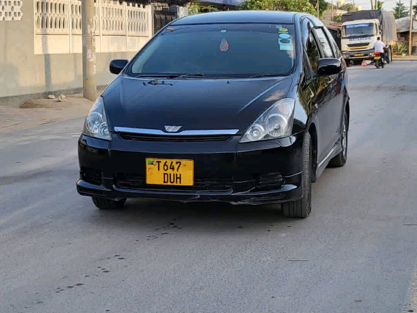 Toyota Wish 2004 Black Minivan 1790 CC