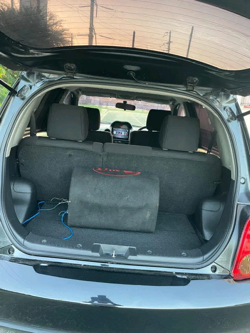 Black Toyota Ist 2004, 1290 CC, Low Mileage thumbnail 7