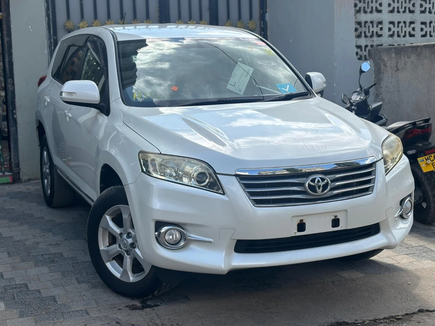 Toyota Vanguard SUV 2011 Unregistered thumbnail 5