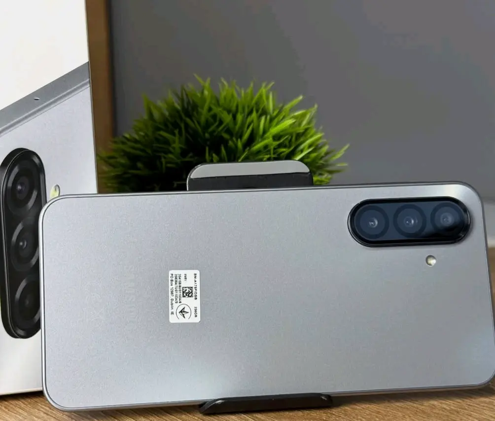 New Samsung Galaxy A17 5G Phone (Wholesale) thumbnail 8