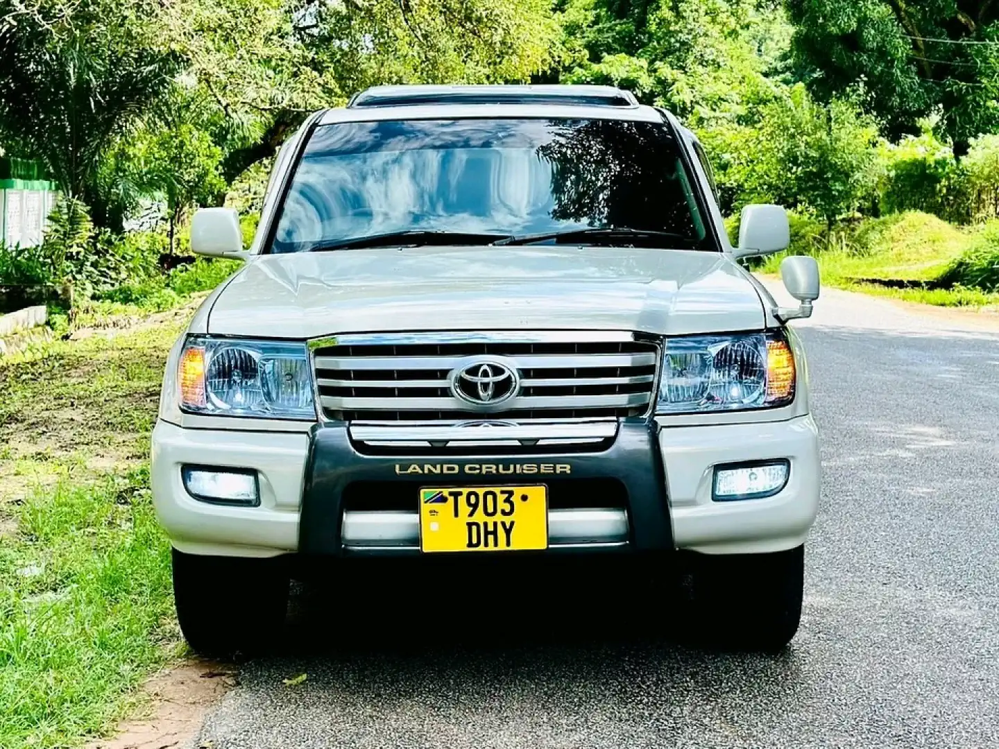 Toyota Land Cruiser SUV 1999 Model