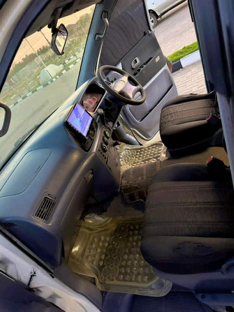 Toyota Noah SR40 - Full AC, 1990cc thumbnail 7
