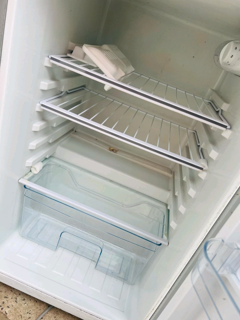 New HOME BASE Refrigerator (Silver-Grey) thumbnail 3