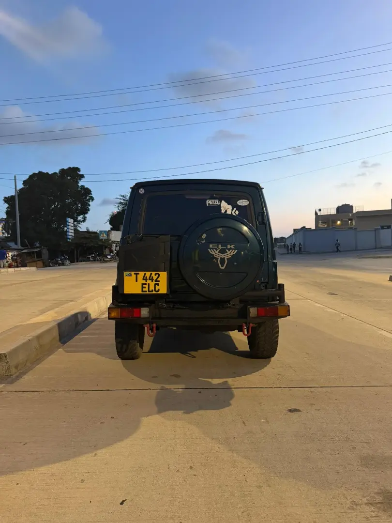 Suzuki Jimny Sierra thumbnail 3