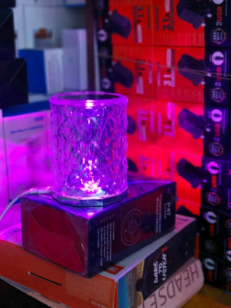 Crystal Patterned LED Table Lamp with Remote