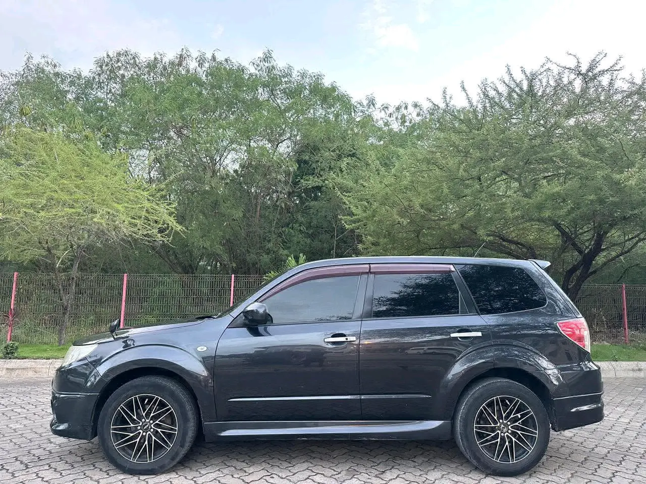 Subaru Forester 2009 (Non-Turbo) thumbnail 2