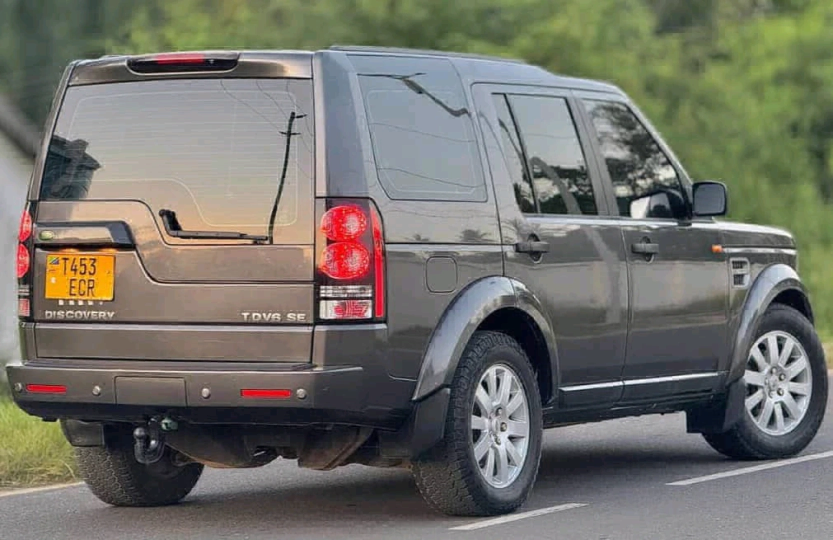 Land Rover Discovery 3 SUV 2009 thumbnail 3