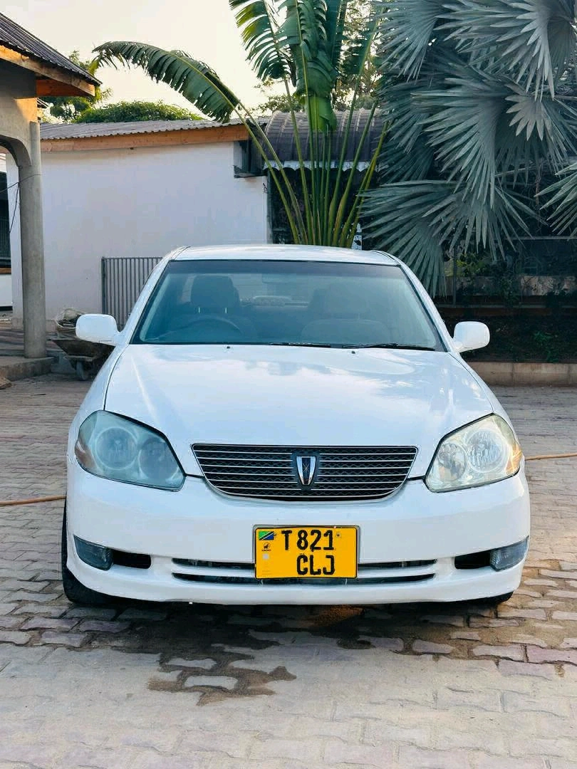 Toyota Mark II Grand GX 110 Sedan