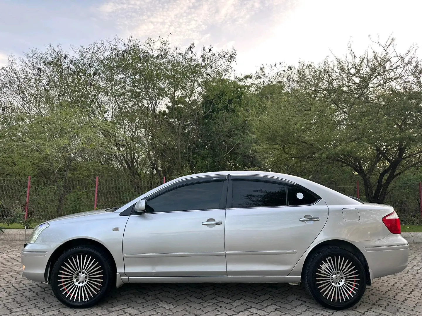 Toyota Premio X 2005 Silver thumbnail 5