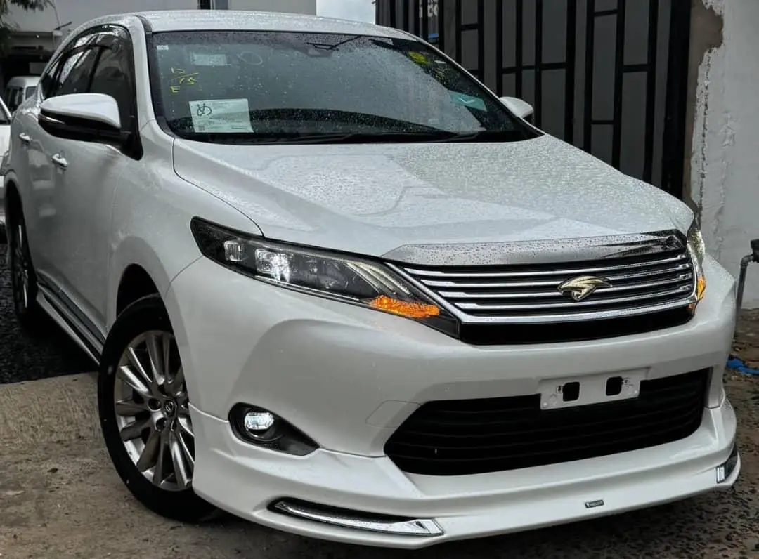 2015 Toyota Harrier Modelista Kit thumbnail 2