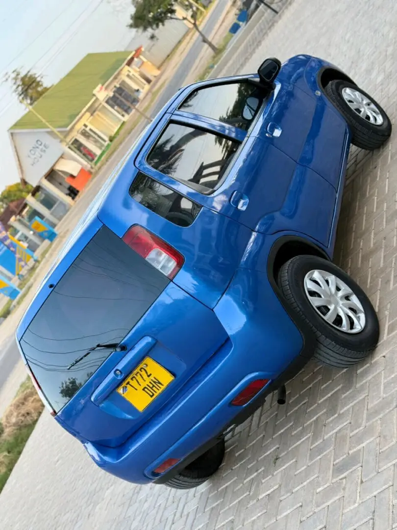 Suzuki Swift Blue 1290cc for Sale thumbnail 6